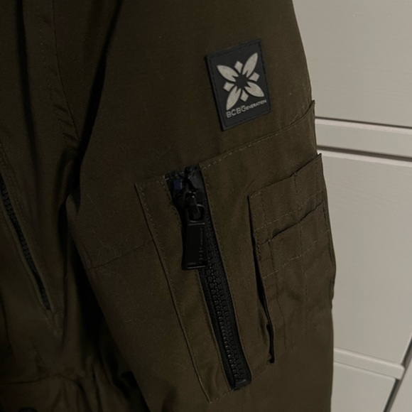 BCBG Women Hooded Parka Coat Green - Size S - Good condition - Picture 3 of 7